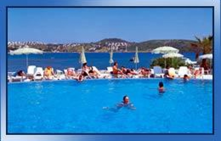 3S BEACH CLUB
