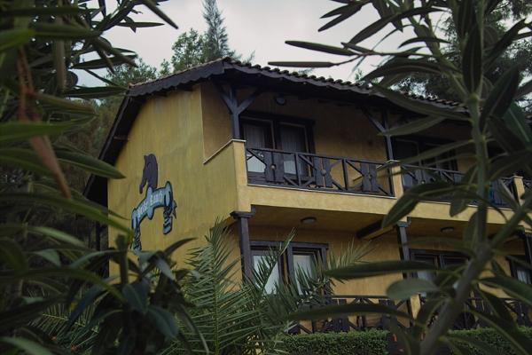 BERKE RANCH HOTEL