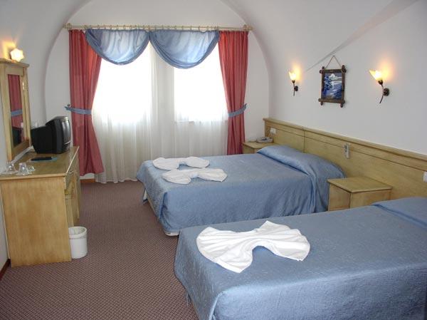 BLUE SKY HOTEL