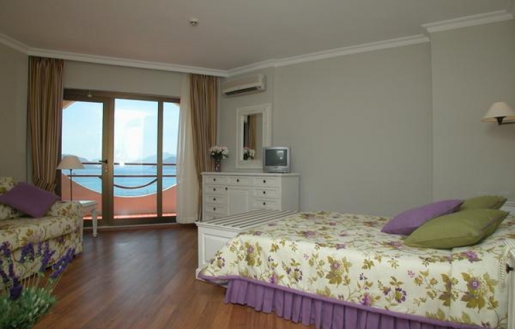 HAWAii HOTEL MARMARIS