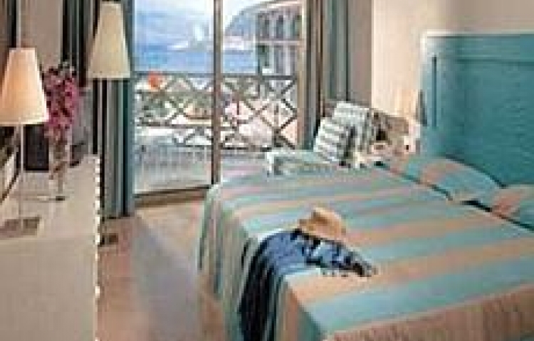 MARTI LA PERLA HOTEL