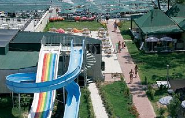BONA DEA BEACH HOTEL