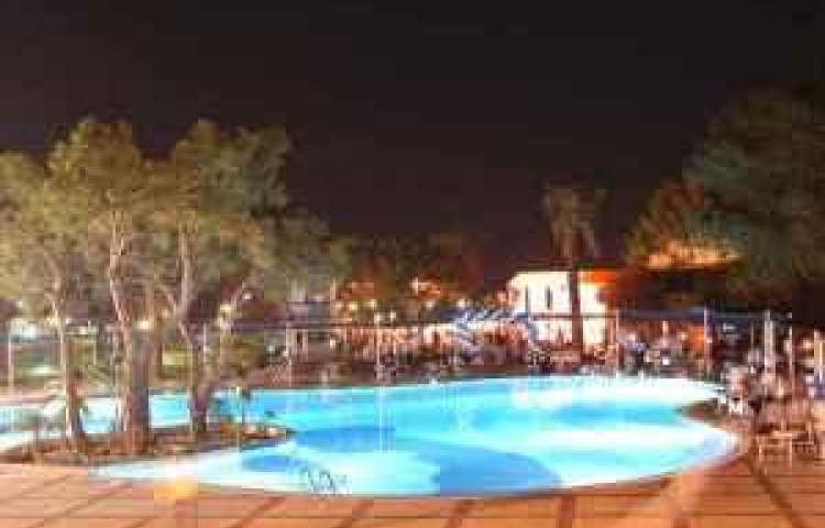 CATAMARAN RESORT HOTEL