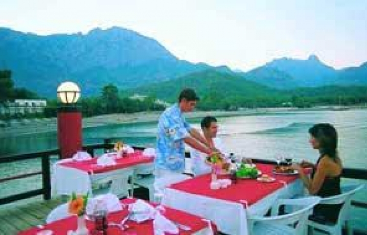 CLUB PHASELIS