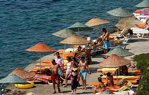 GREEN BEACH RESORT