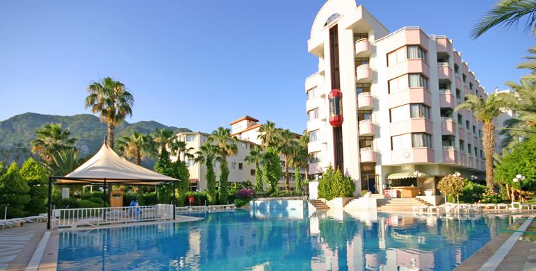 AQUA HOTEL