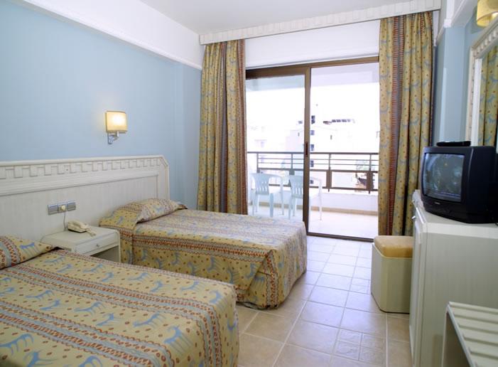 BLUE BAYS HOTEL