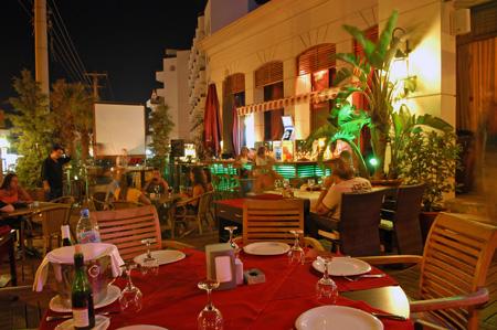 BLUE BAYS HOTEL