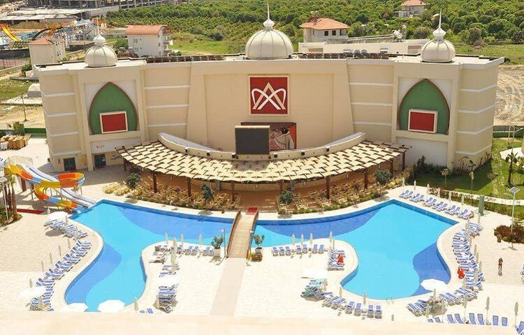 Alan Xafira Deluxe Resort