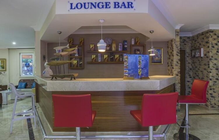 Club Big Blue Suite Hotel