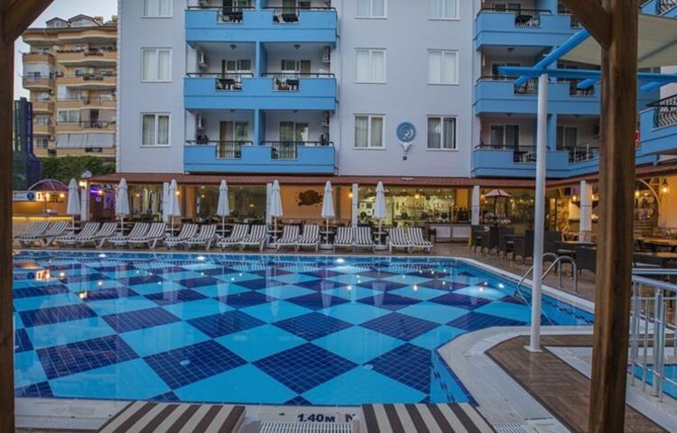 Club Big Blue Suite Hotel