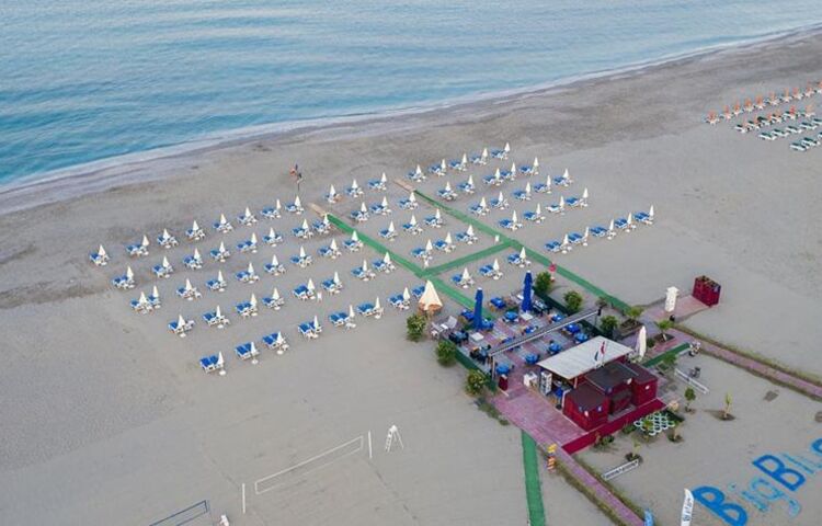 Club Big Blue Suite Hotel