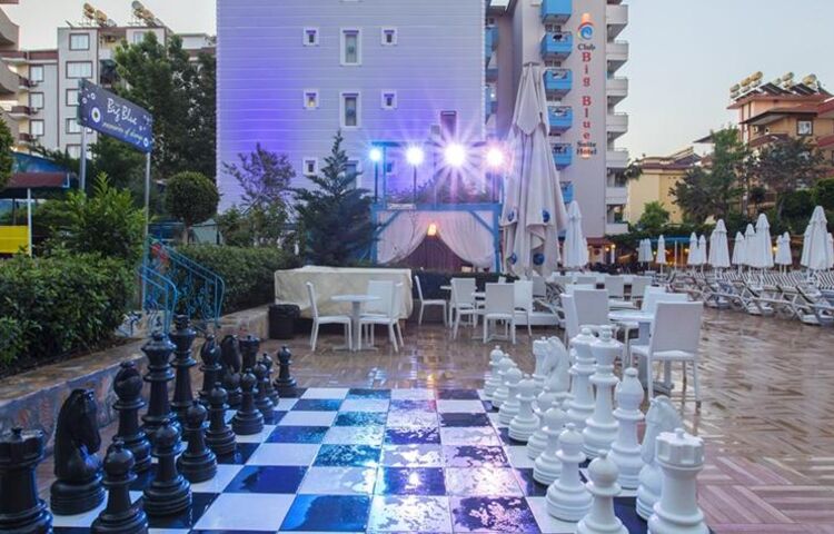 Club Big Blue Suite Hotel
