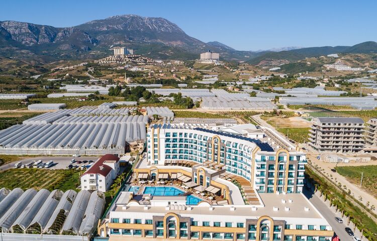 The Lumos Deluxe Resort Hotel