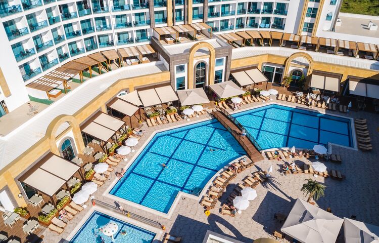 The Lumos Deluxe Resort Hotel