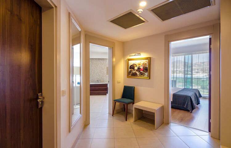 The Lumos Deluxe Resort Hotel