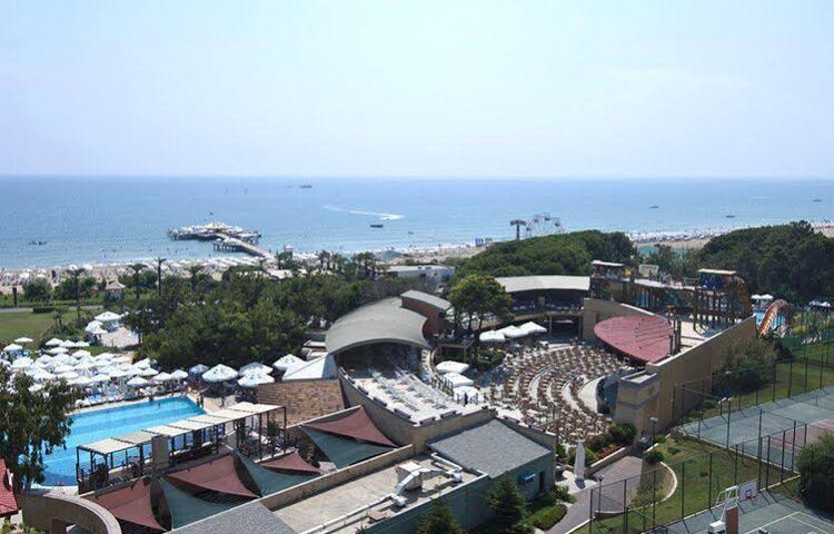 Sueno Beach Side