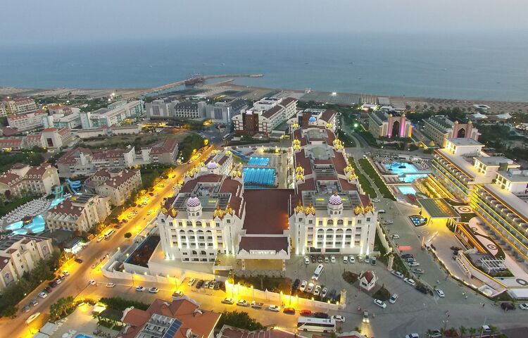 Side Premium Resort