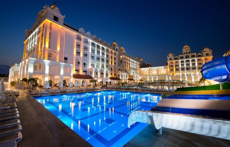 Side Premium Resort