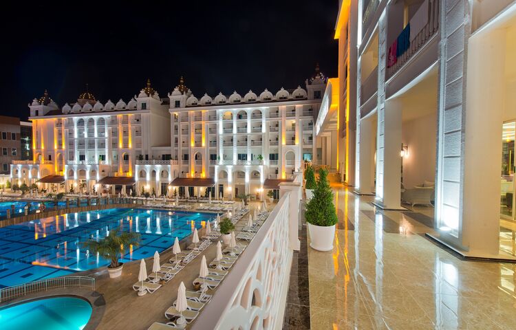 Side Premium Resort