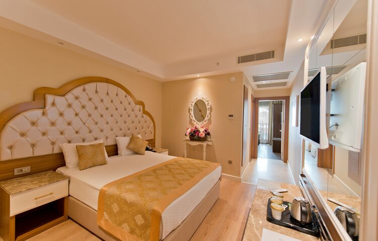 Side Premium Resort