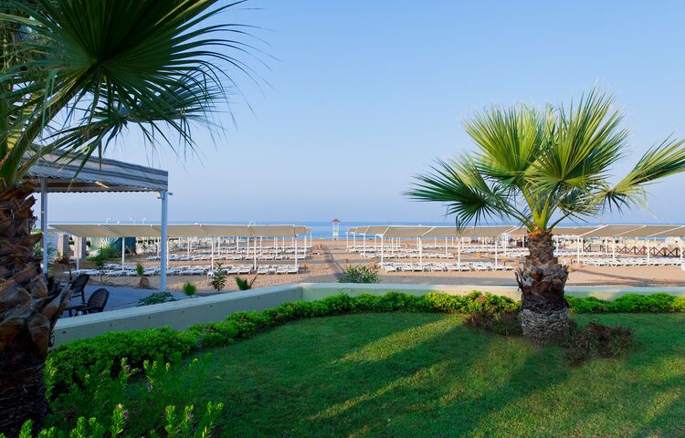 Side Premium Resort