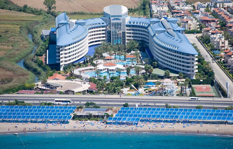Crystal Admiral Resort Suites Spa
