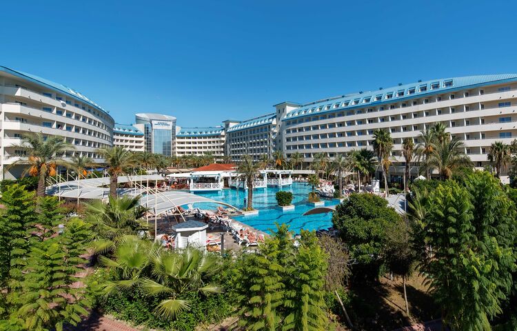 Crystal Admiral Resort Suites Spa