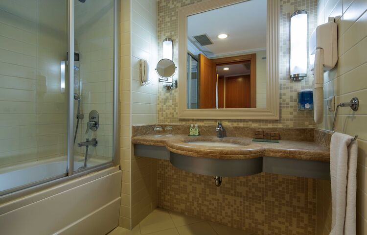 Crystal Admiral Resort Suites Spa