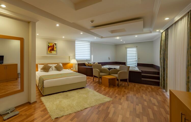 Crystal Admiral Resort Suites Spa