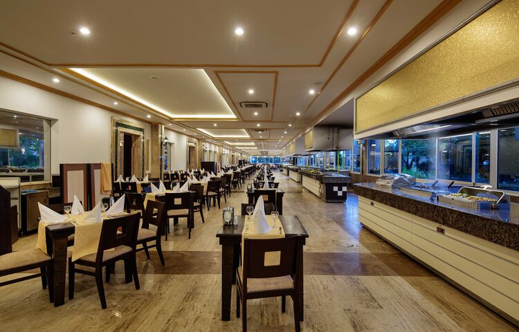 Crystal Admiral Resort Suites Spa