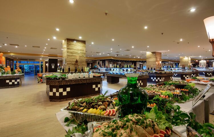 Crystal Admiral Resort Suites Spa