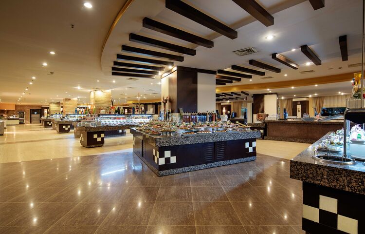 Crystal Admiral Resort Suites Spa