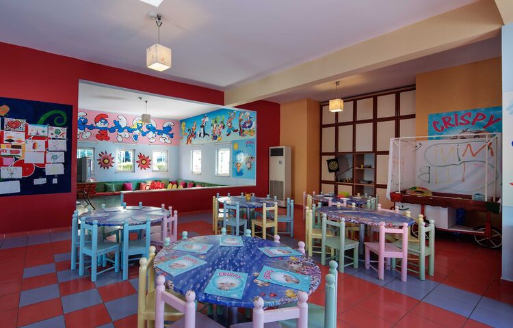 Crystal Admiral Resort Suites Spa
