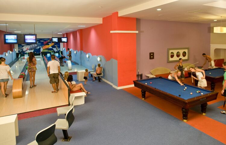 Crystal Admiral Resort Suites Spa