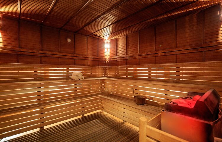 Crystal Admiral Resort Suites Spa