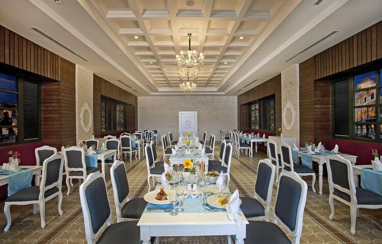 Crystal Sunset Luxury Resort & SPA