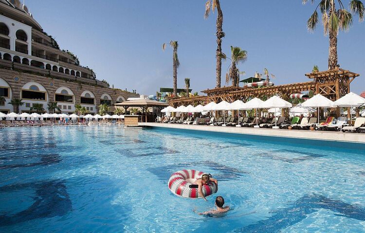 Crystal Sunset Luxury Resort & SPA