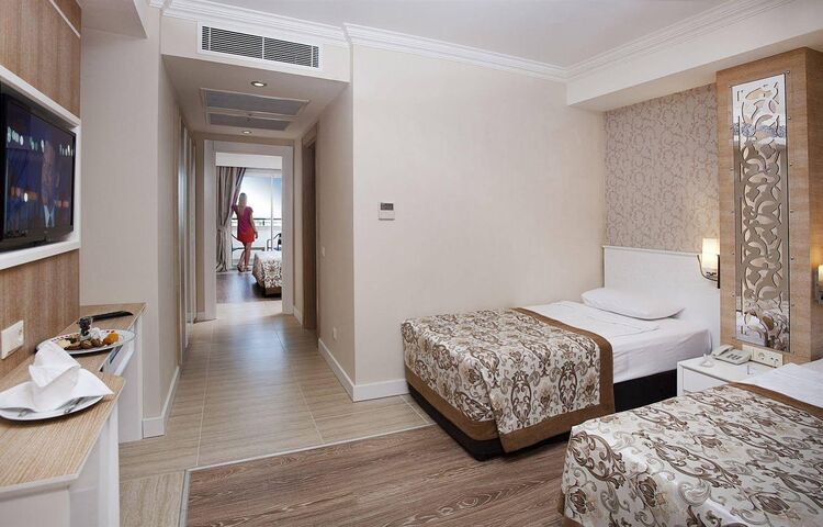 Crystal Sunset Luxury Resort & SPA