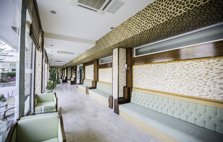 Palmet Beach Resort Hotel