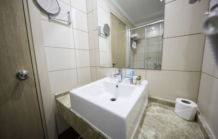 Palmet Beach Resort Hotel