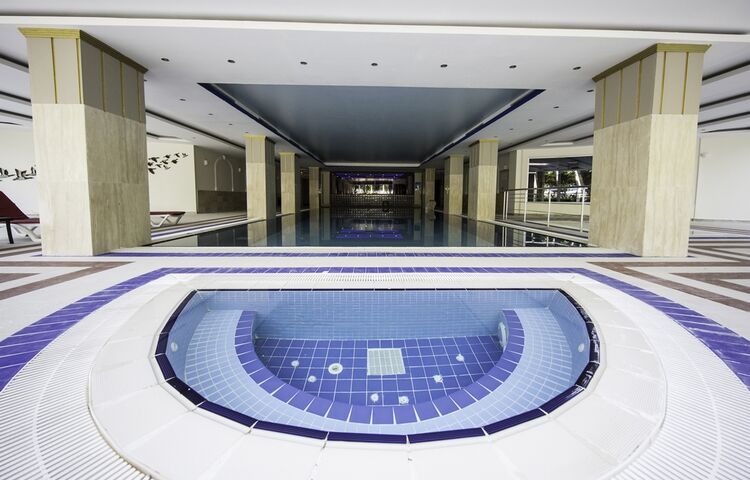 Palmet Beach Resort Hotel