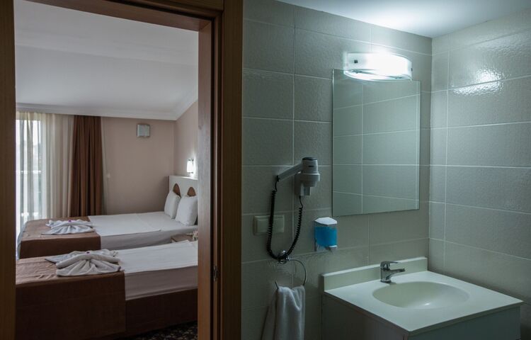 Monna Roza Garden Resort Hotel