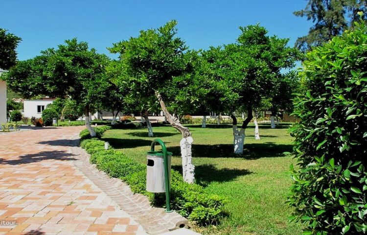 Monna Roza Garden Resort Hotel