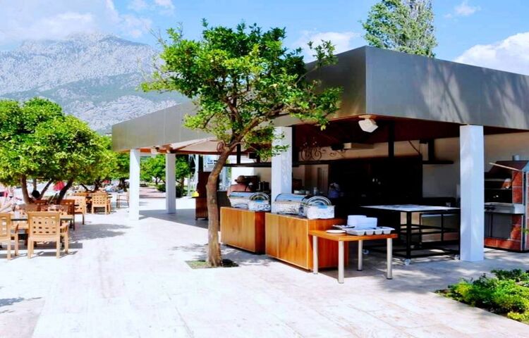 Monna Roza Garden Resort Hotel