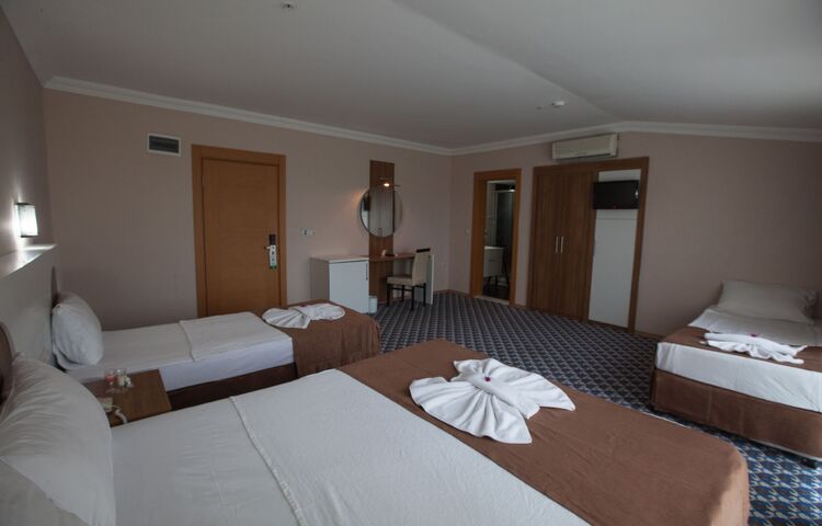 Monna Roza Garden Resort Hotel