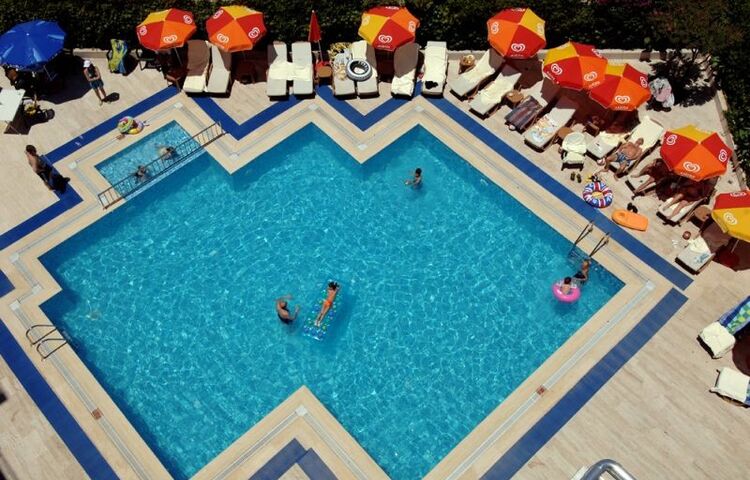 Viking Nona Beach Hotel