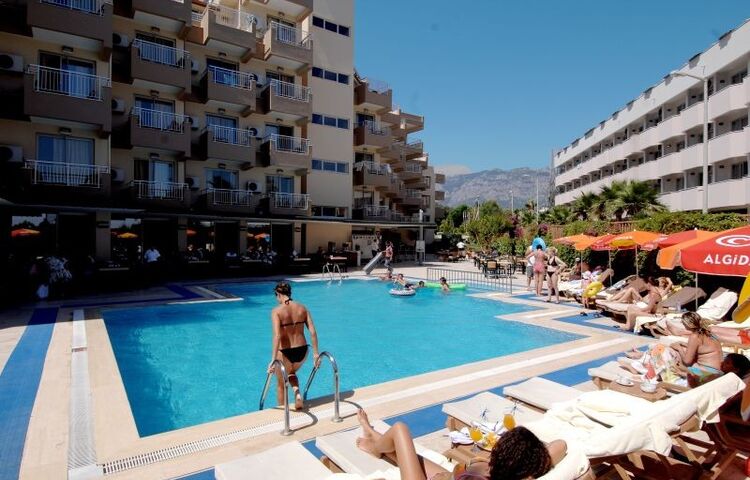 Viking Nona Beach Hotel
