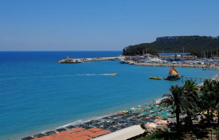 Viking Nona Beach Hotel