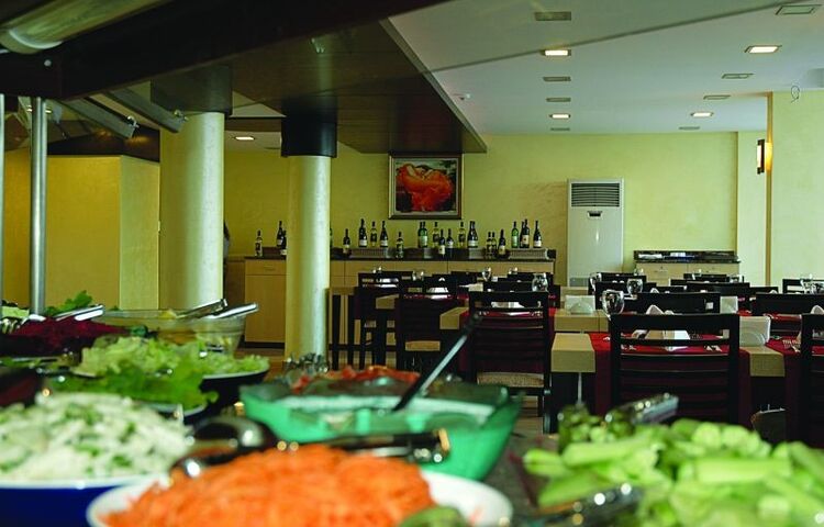 Viking Nona Beach Hotel